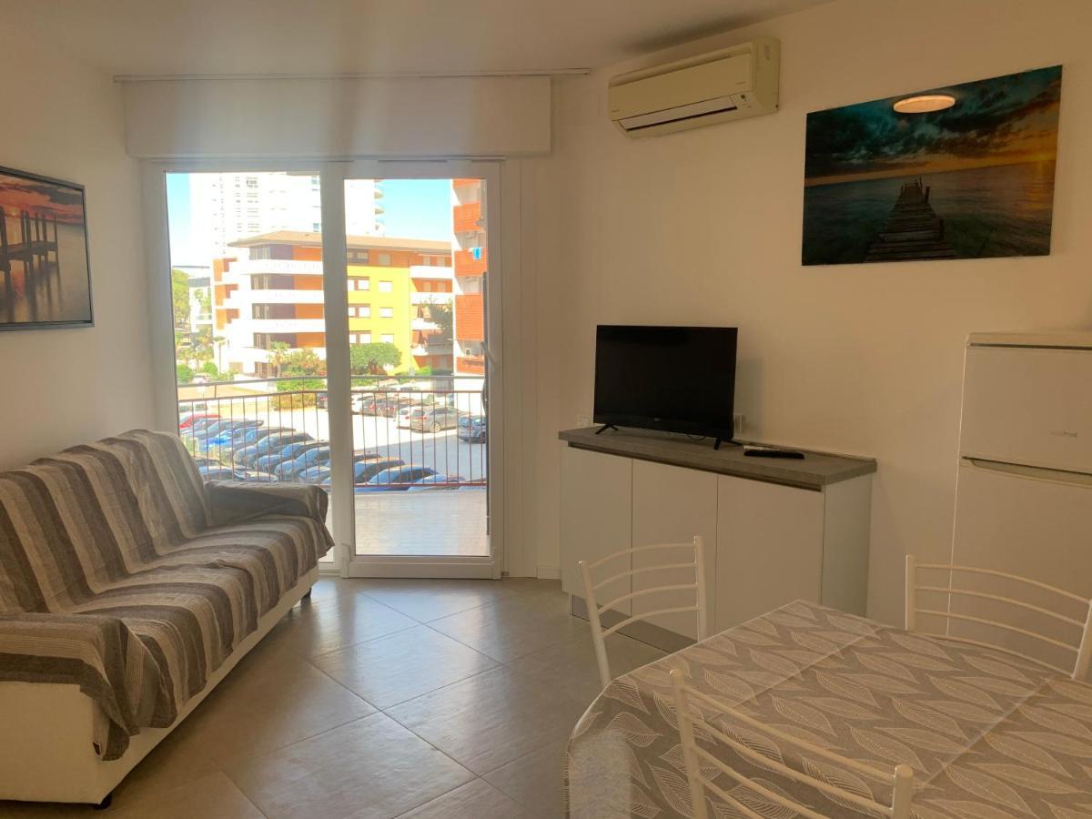 Condominio Cristallo ลินญาโน ซับเบียโดโร ภายนอก รูปภาพ